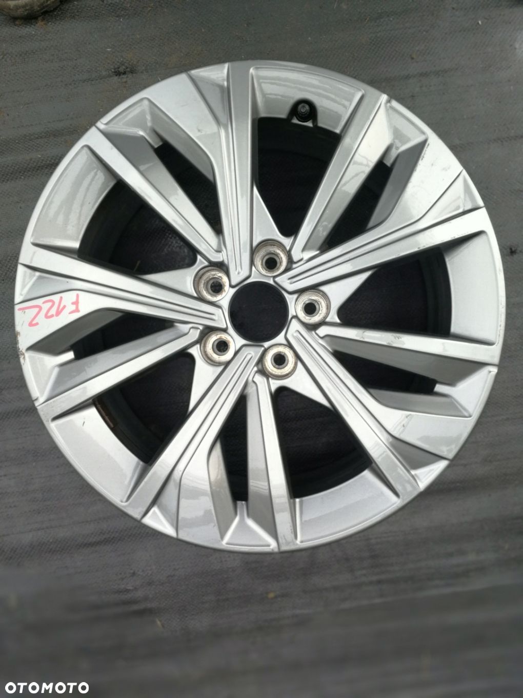 PEUGEOT 17 FELGA 7JX17 CH5 40RT 5X108 9814117977 - 1