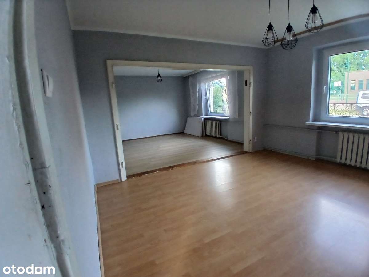 Dom z garażem i dużym ogrodem !-7