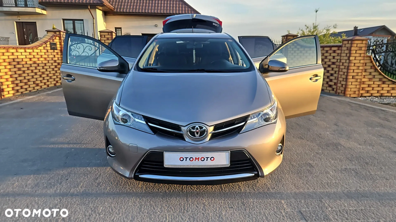 Toyota Auris 1.4 D-4D - 21