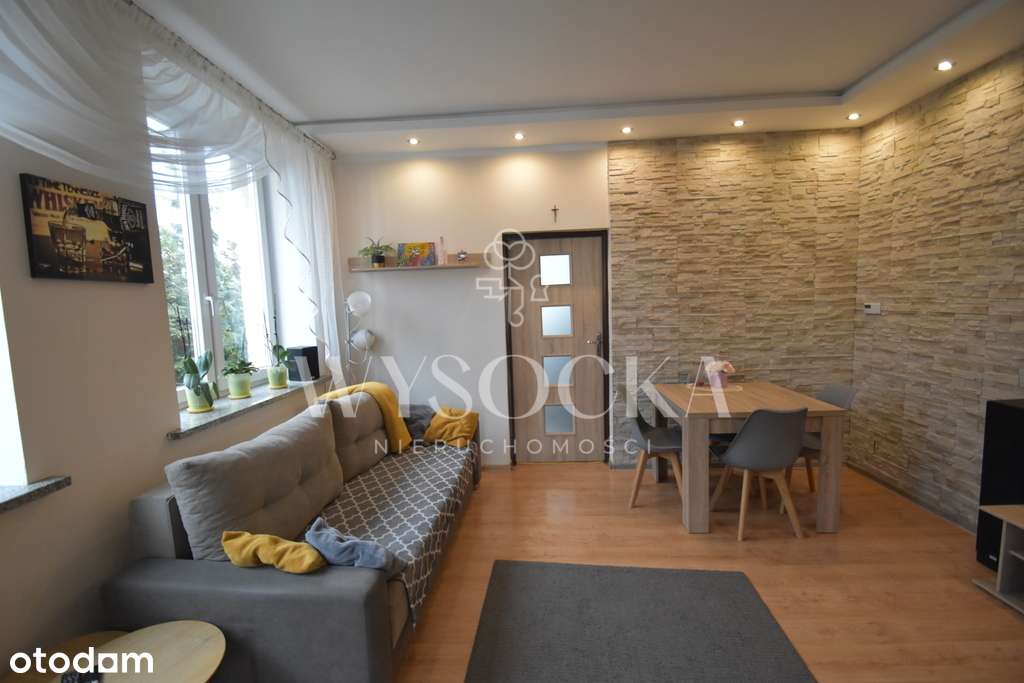 3 pok. z dużym tarasem, do zamieszkania.-0