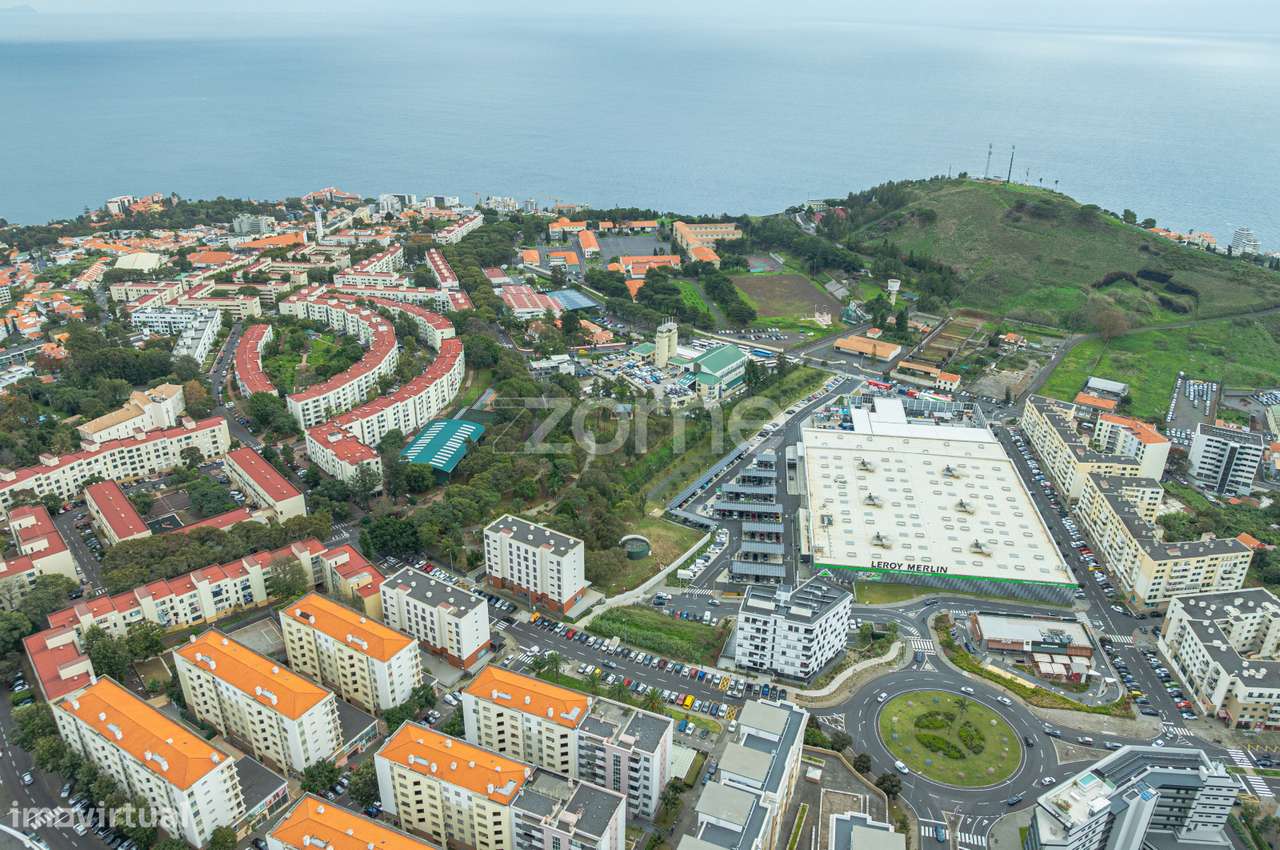 Trespasse Comercial - São Martinho, Funchal-11