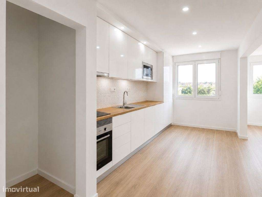Apartamento T3 totalmente remodelado, a estrear, no Vale da Amoreir...-0
