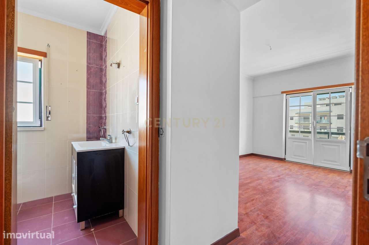 APARTAMENTO T3 BENAVENTE-21