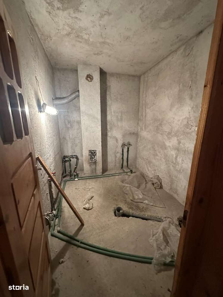 Vând casă cu 5.000 mp teren la doar 59.500-5