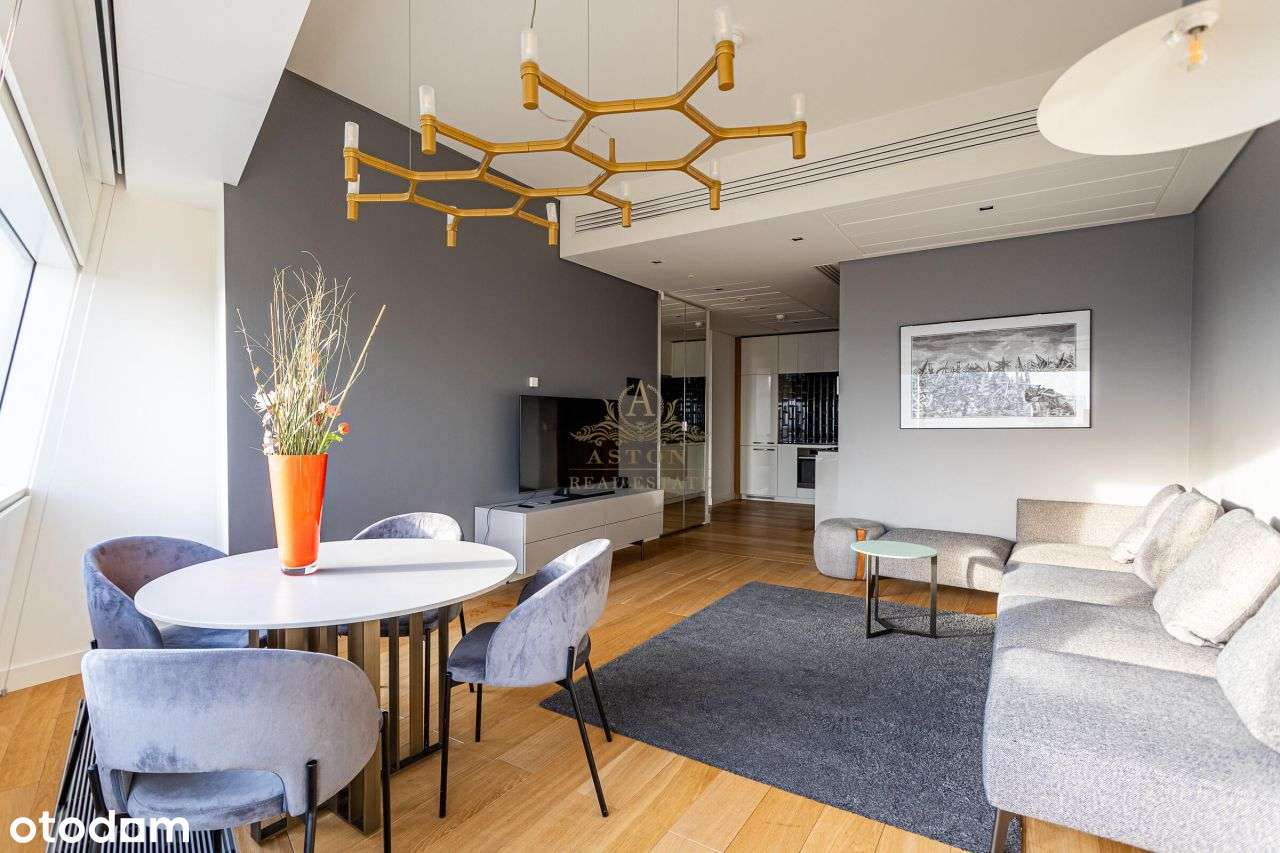 Apartament na Złotej 44 z widokiem na PkiN-1