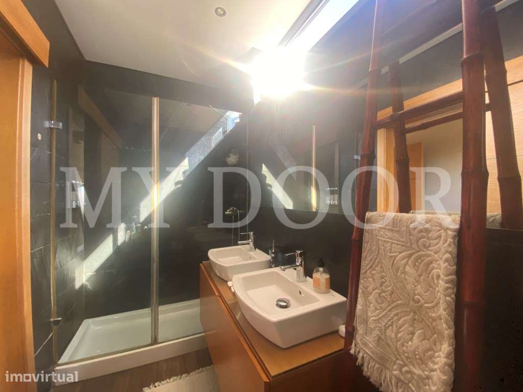 Loures - V4+1 Moradia c/ Piscina Privada - Varanda - Box + 2 parque...-38