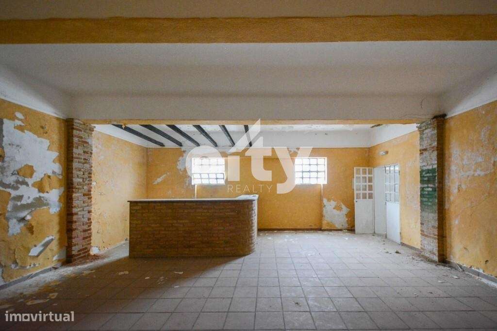 PRÉDIO EXCLUSIVO NO CENTRO DE MONTARGIL-12