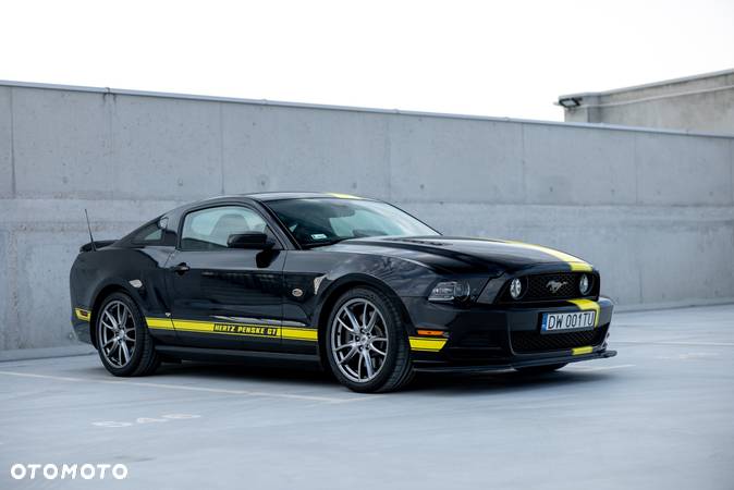 Ford Mustang 5.0 V8 GT - 12