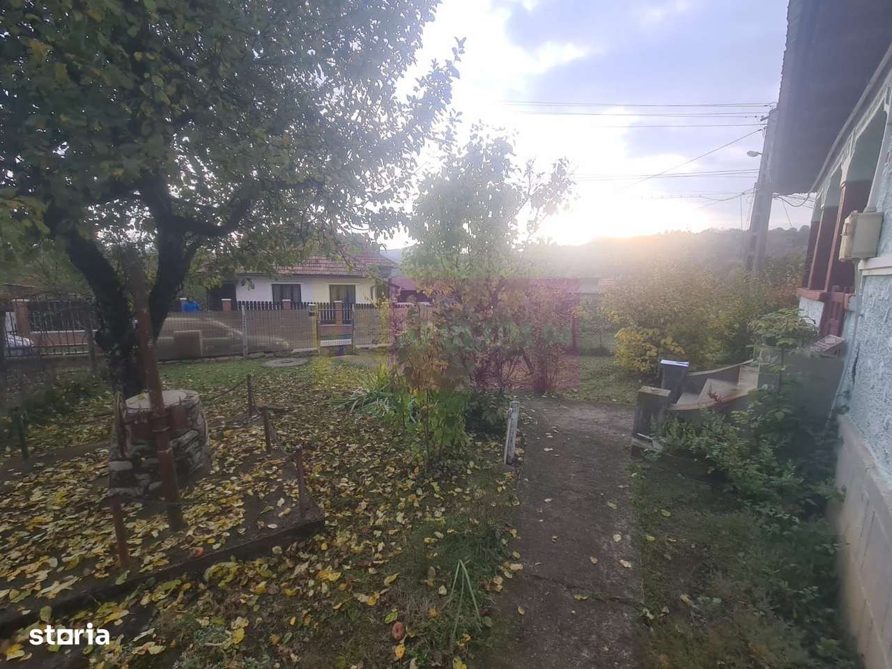 Casa batraneasca cu teren (4.910 mp) la Alunis - Imagine principală: 5/20