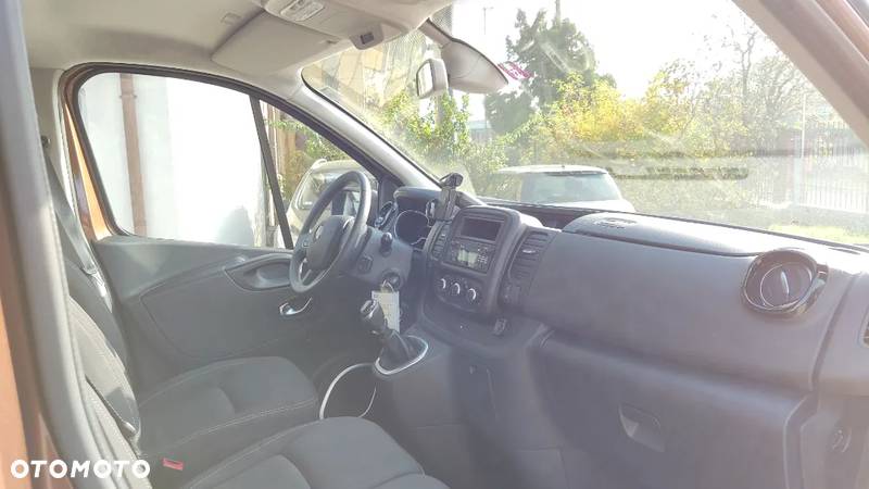 Renault Trafic - 10