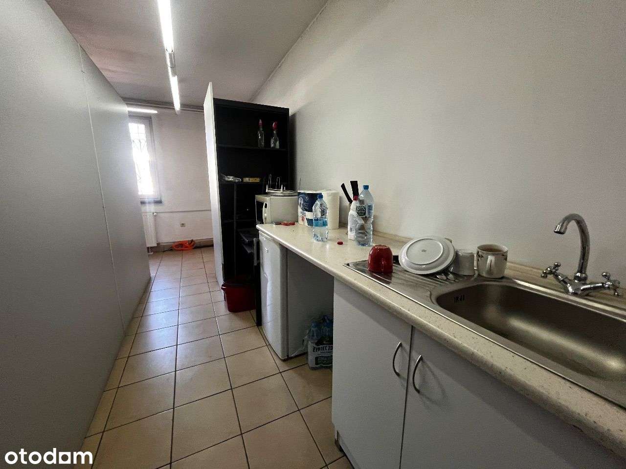 Kompleks budynków przemysłowo-magazynowych+biura-14