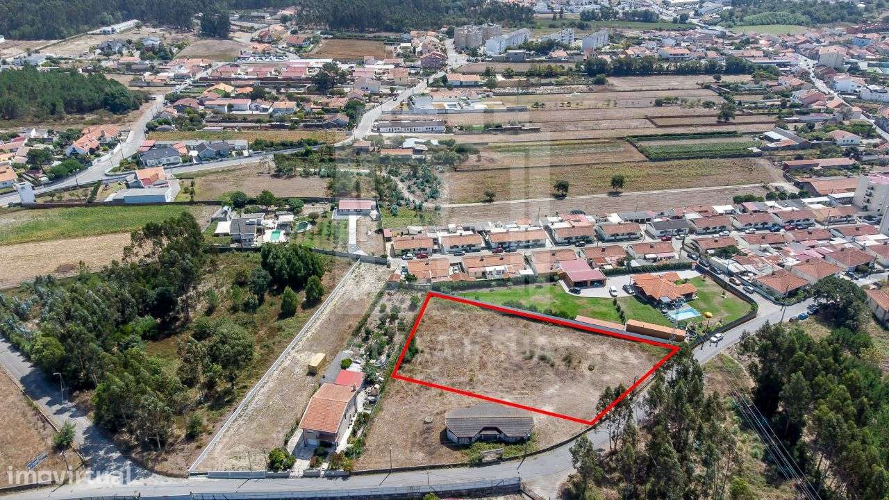 Terreno com 2.900 m2 e viabilidade de construção em São João de Ovar - Grande imagem: 5/10