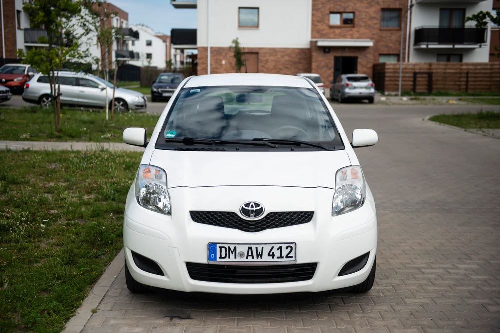 Toyota Yaris II (2005-2011) 1.0 VVT-i Cool 2009