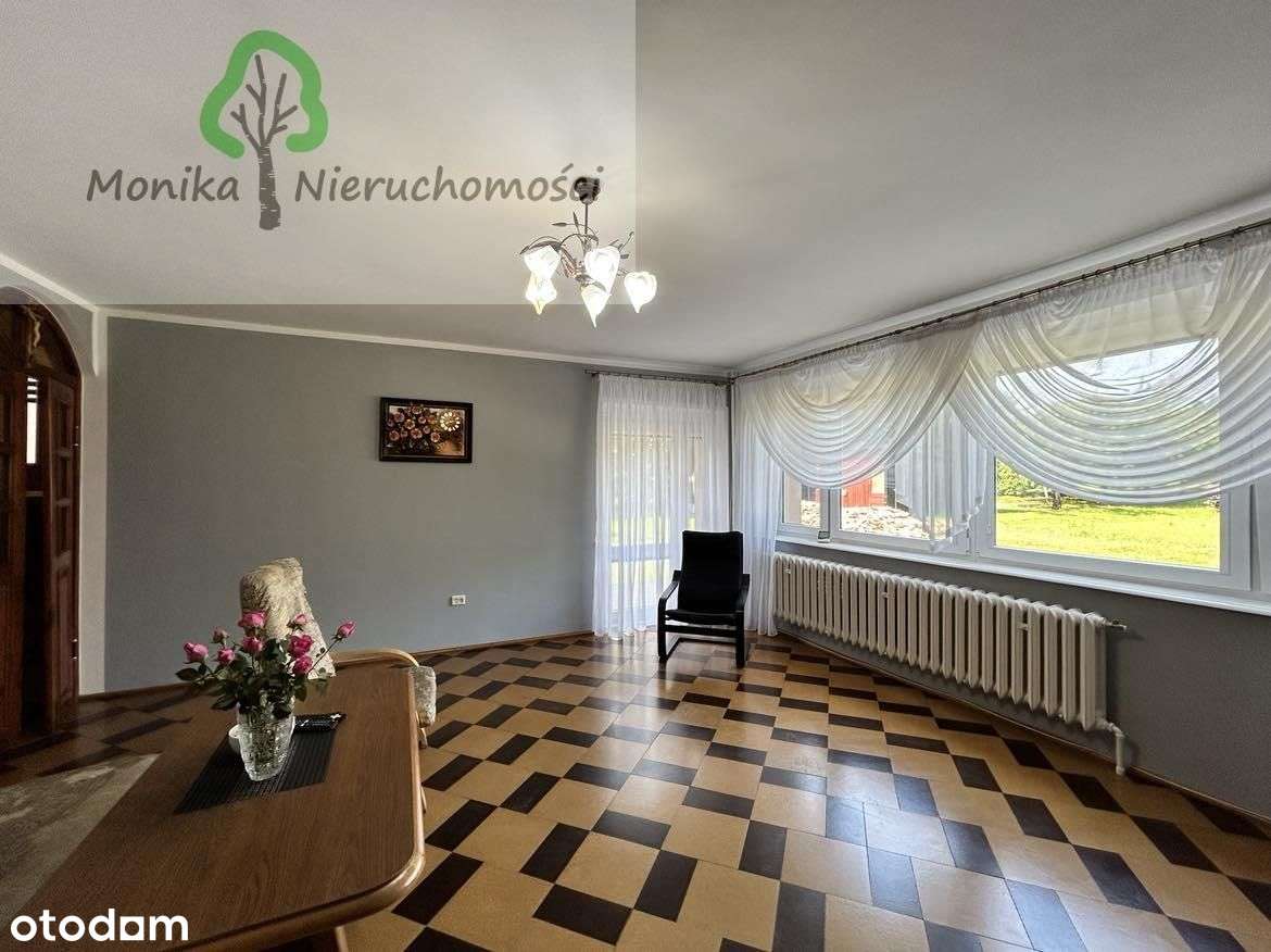 Dom jednorodzinny na dużej działce-10