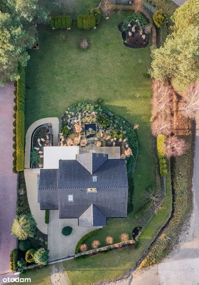 Komfortowy dom z pięknym ogrodem-19