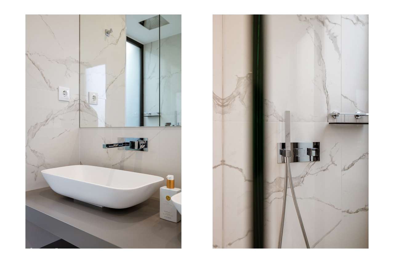 MODERNA E LUXUOSA MORADIA T3 COM PISCINA E GARAGEM PERTO DA MARINA DE-39