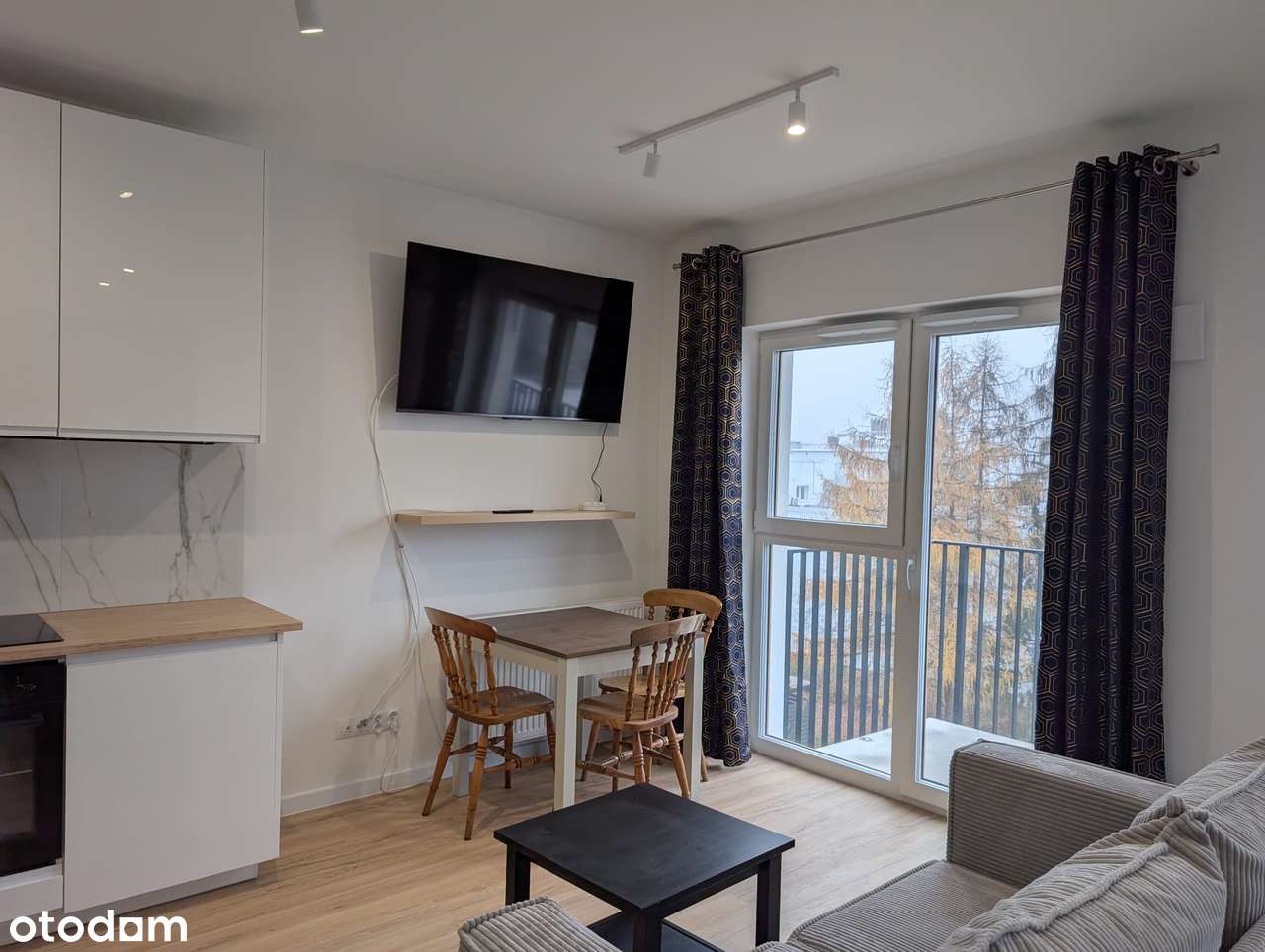 Duże jednopokojowe, pierwszy najem, bezpośrednio. - Pełny obrazek: 4/9