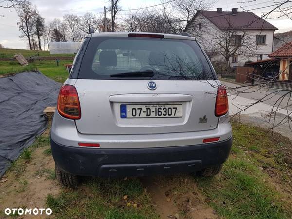 fiat sedici 2007 1,9 jtd caly na czesci, tylko 125k km przebiegu - 4