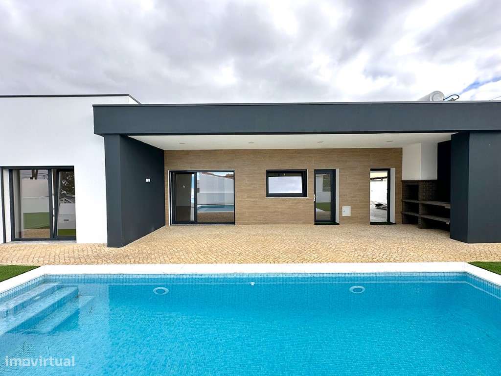 Moradia T4 Térrea a Venda em Azeitão - Grande imagem: 3/44