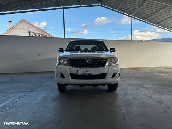 Toyota Hilux 2.5 D-4D 4WD CD CM PM+AC - 8