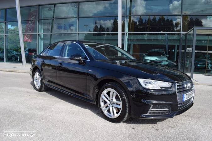 Audi A4 2.0 TDI S-line S tronic - 1