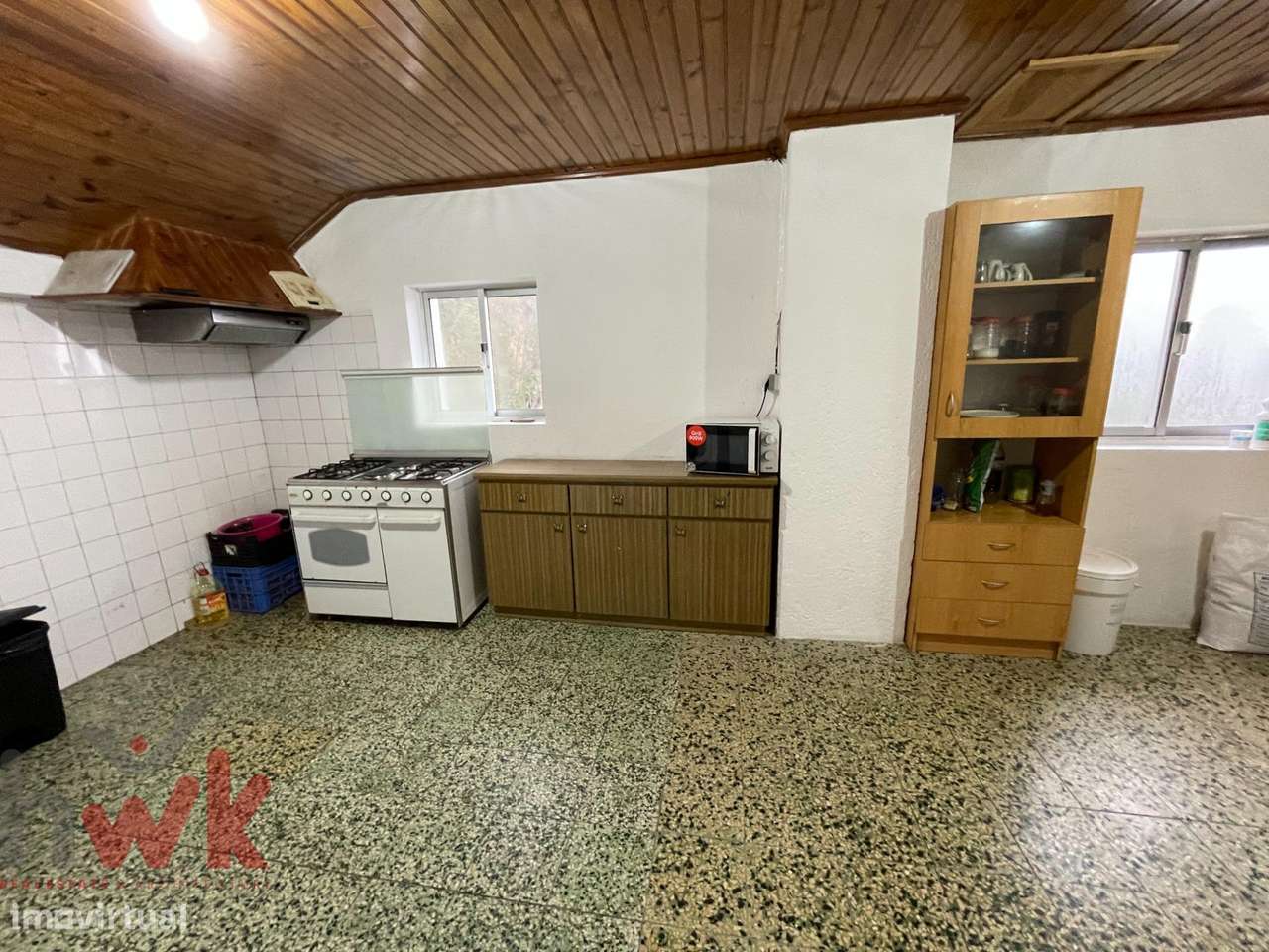 Prédio com 3 apartamentos + Casa T3-27