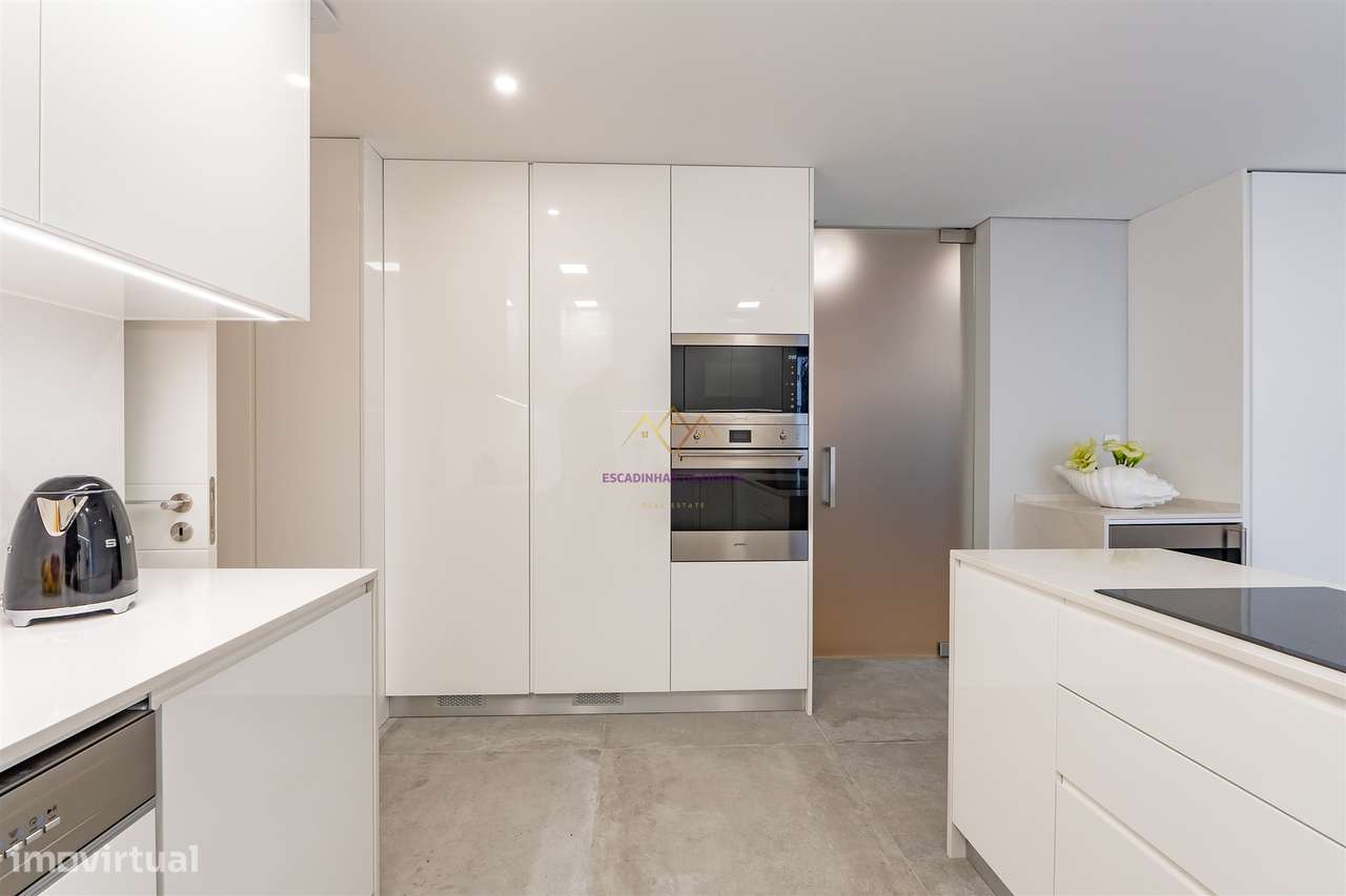 T3+1 duplex com mezaninne, em Empreendimento de Luxo, Carcavelos - Grande imagem: 4/43