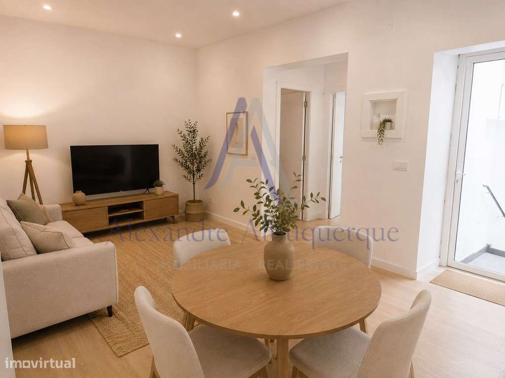 Apartamento T2 totalmente remodelado no coração de Sesimbra-13