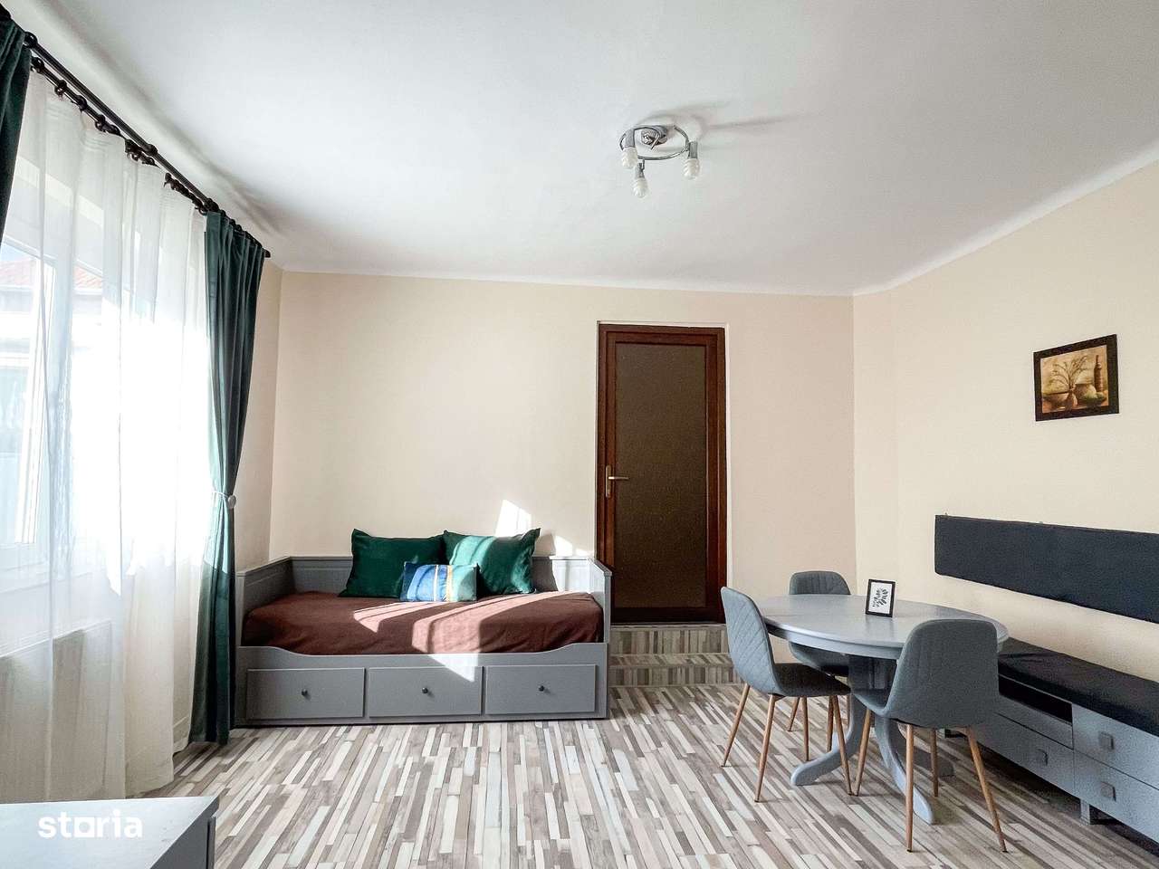 Inchiriez apartament cu 2 camere, zona cenrtala - Imagine principală: 4/10