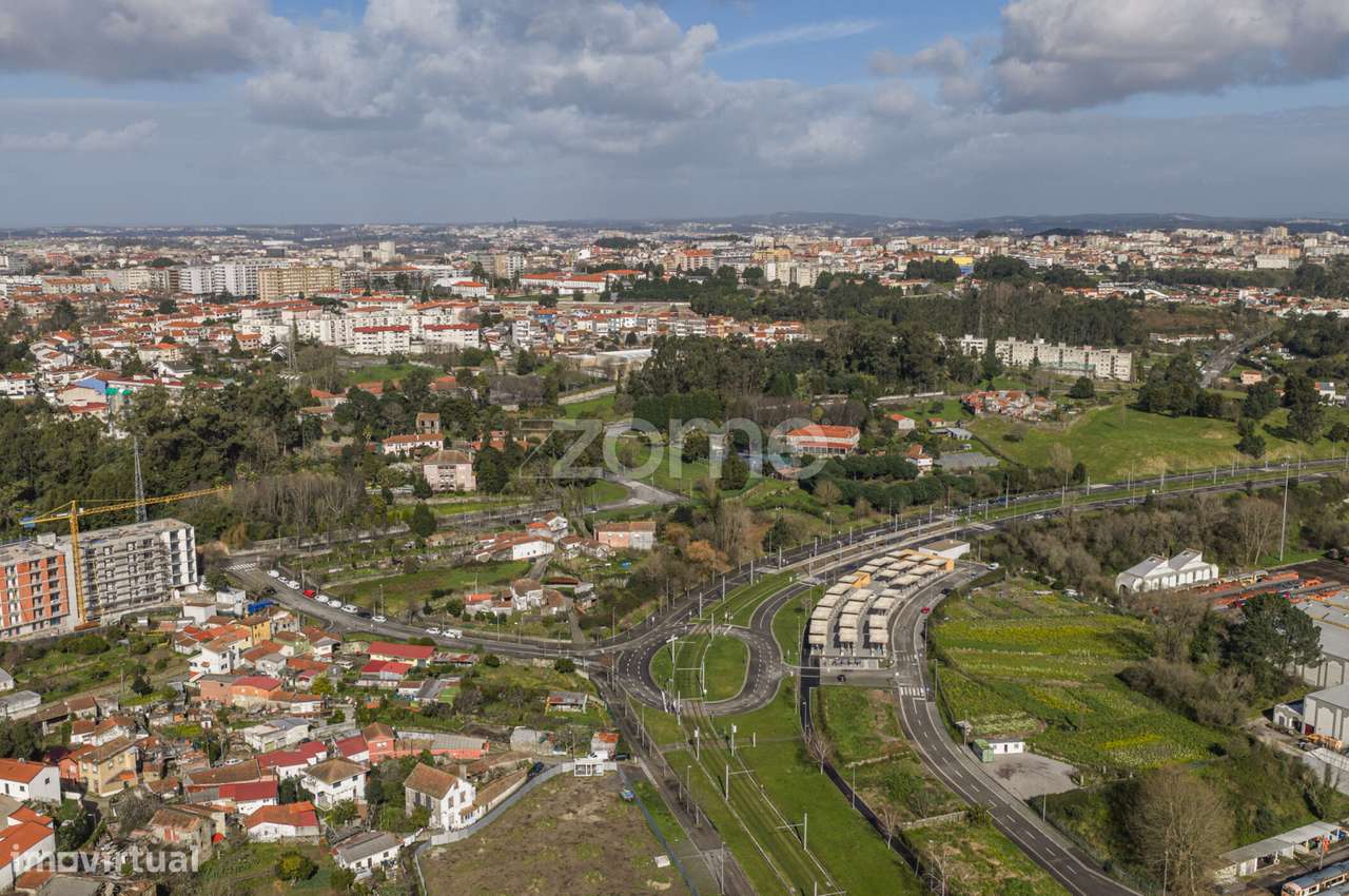 Terreno Urbano junto ao Metro Nasoni, Campanhã, Porto - Grande imagem: 4/16