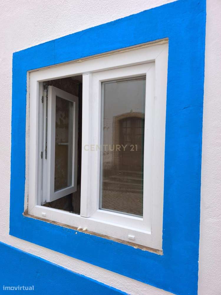 Moradia T2 em Aldeia Galega - Venda integralmente renovada-1