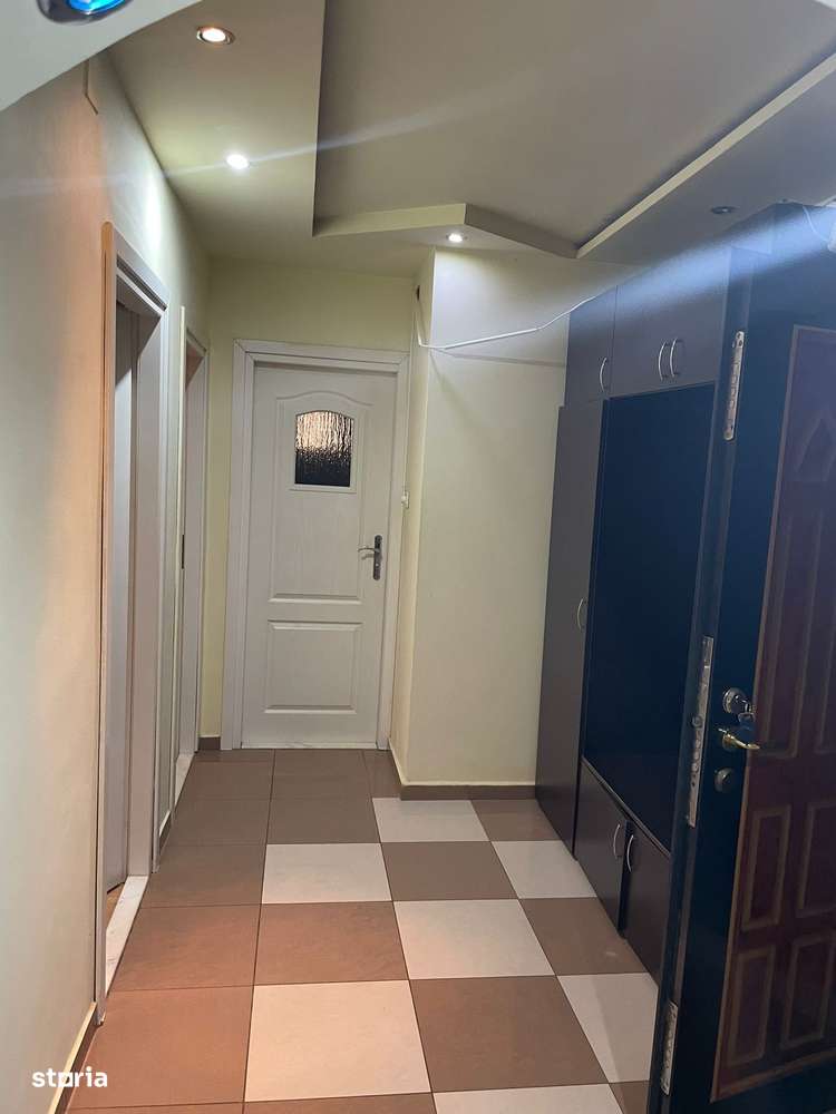 APARTAMENT 3 CAMERE- 700EURO - Imagine principală: 4/11