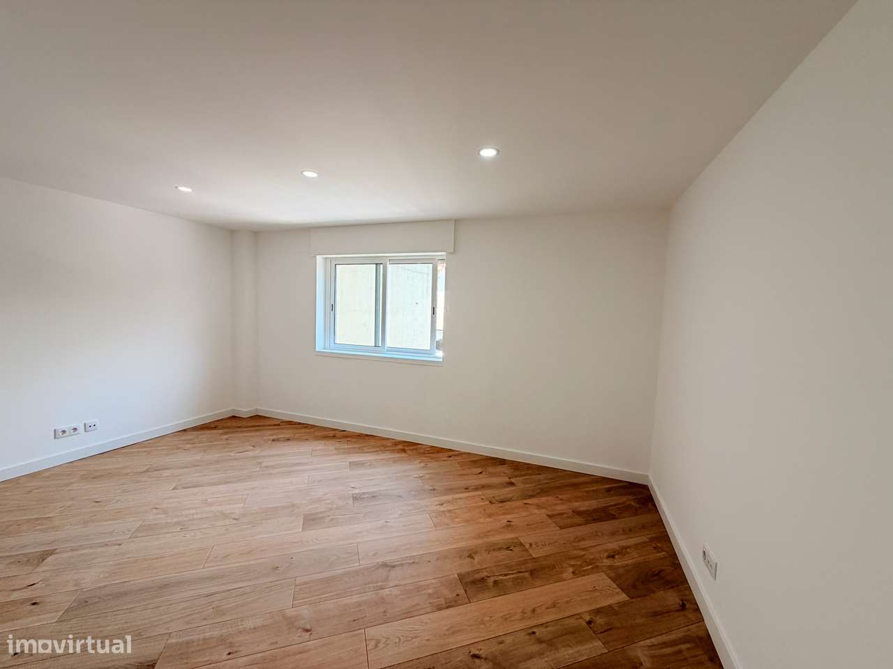 Apartamento T3 Totalmente Renovado | Vista de Rio | Forte da Casa-9