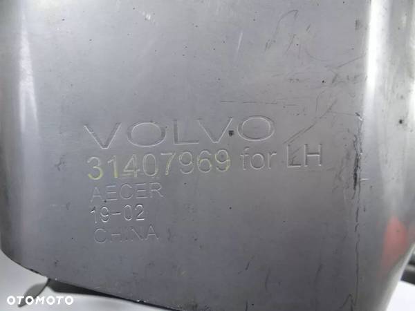 VOLVO XC40 II 2 LEWA KOŃCÓWKA WYDECHU CHROM 17- - 5
