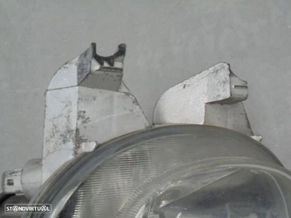 Farol De Nevoeiro Peugeot 206 Sw (2E/K) - 2