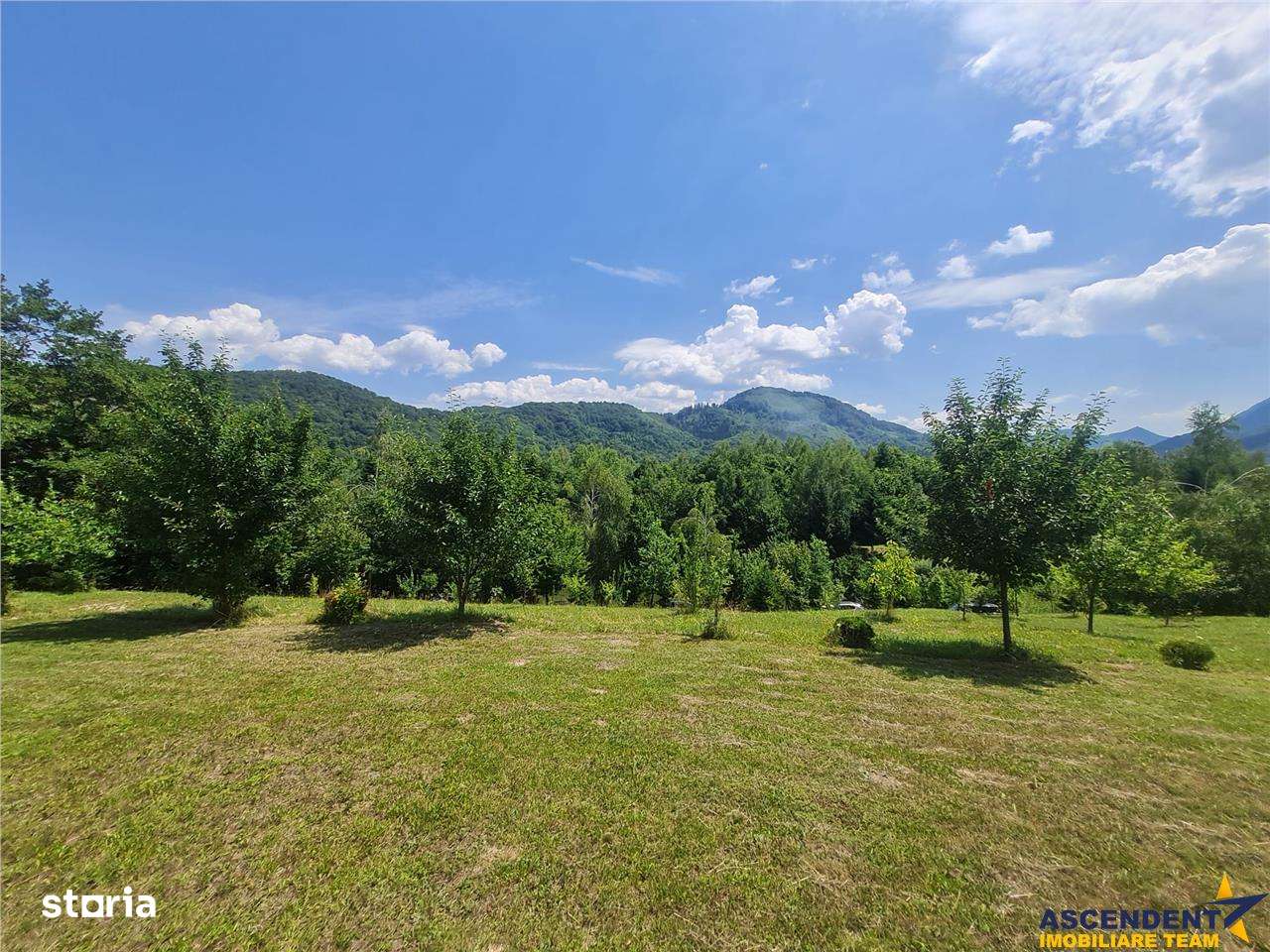 FILM! Oaza paradisiaca cu lac, vedere catre Bucegi, Glajerie Rasnov, p - Imagine principală: 5/20