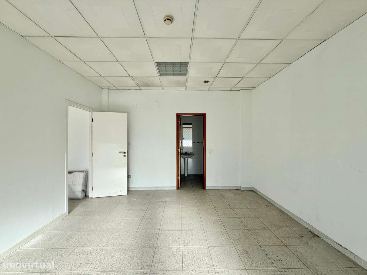 Loja - Alto do Seixalinho - Grande imagem: 4/7