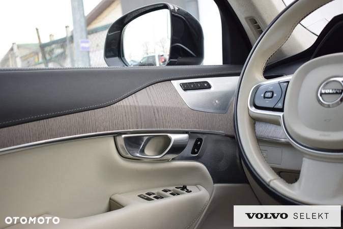 Volvo XC 90 - 16