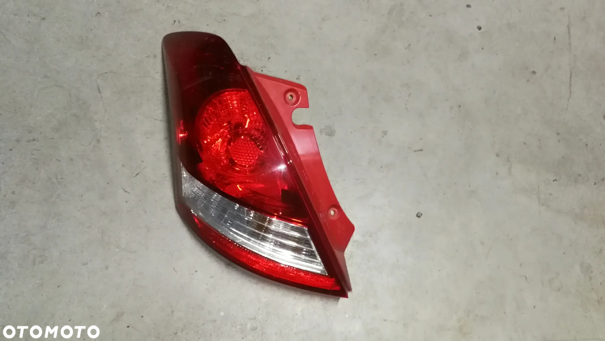 Lampa lewa tylna tył SPORT Suzuki Swift MK7 10- - 2