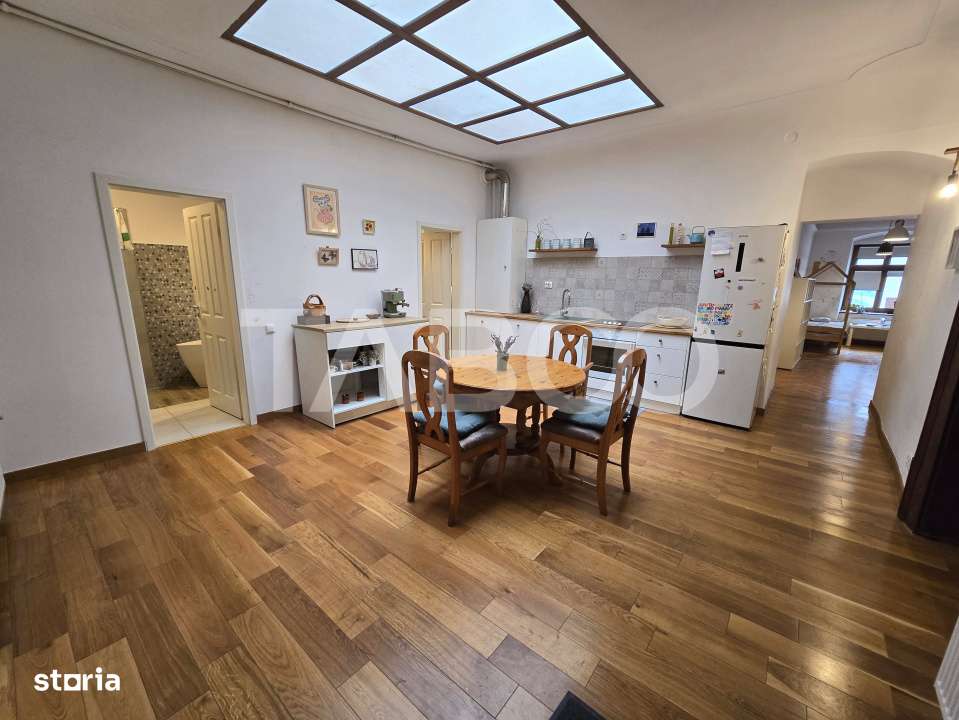 Apartament decomandat de vanzare cu pivnita in Centrul Istoric Sibiu - Imagine principală: 3/13