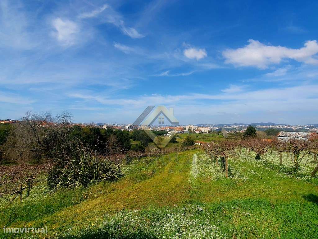 TERRENO JUNTO AO HOSPITAL SANTOS SILVA EM V N GAIA-14