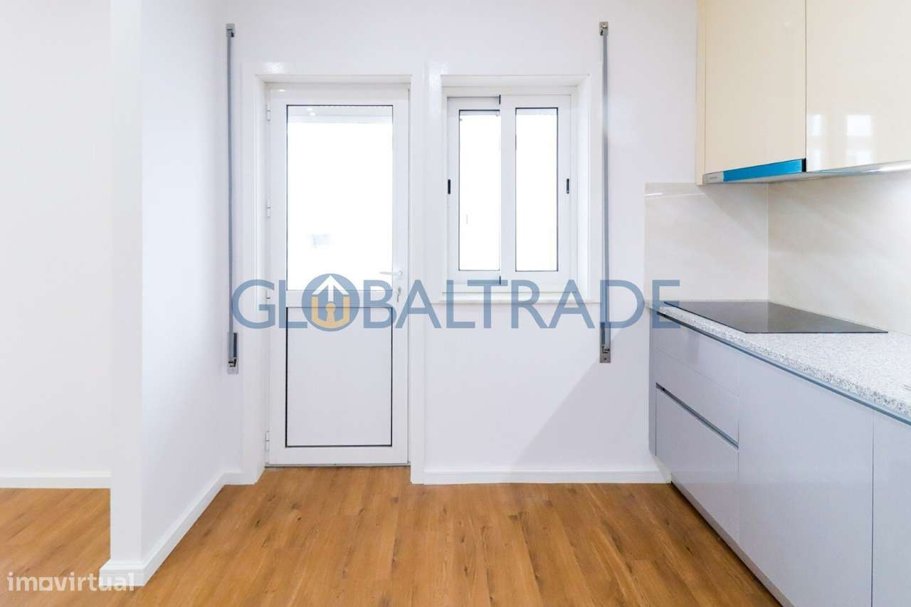 Apartamento T3 Renovado & Equipado em Águas Santas-9