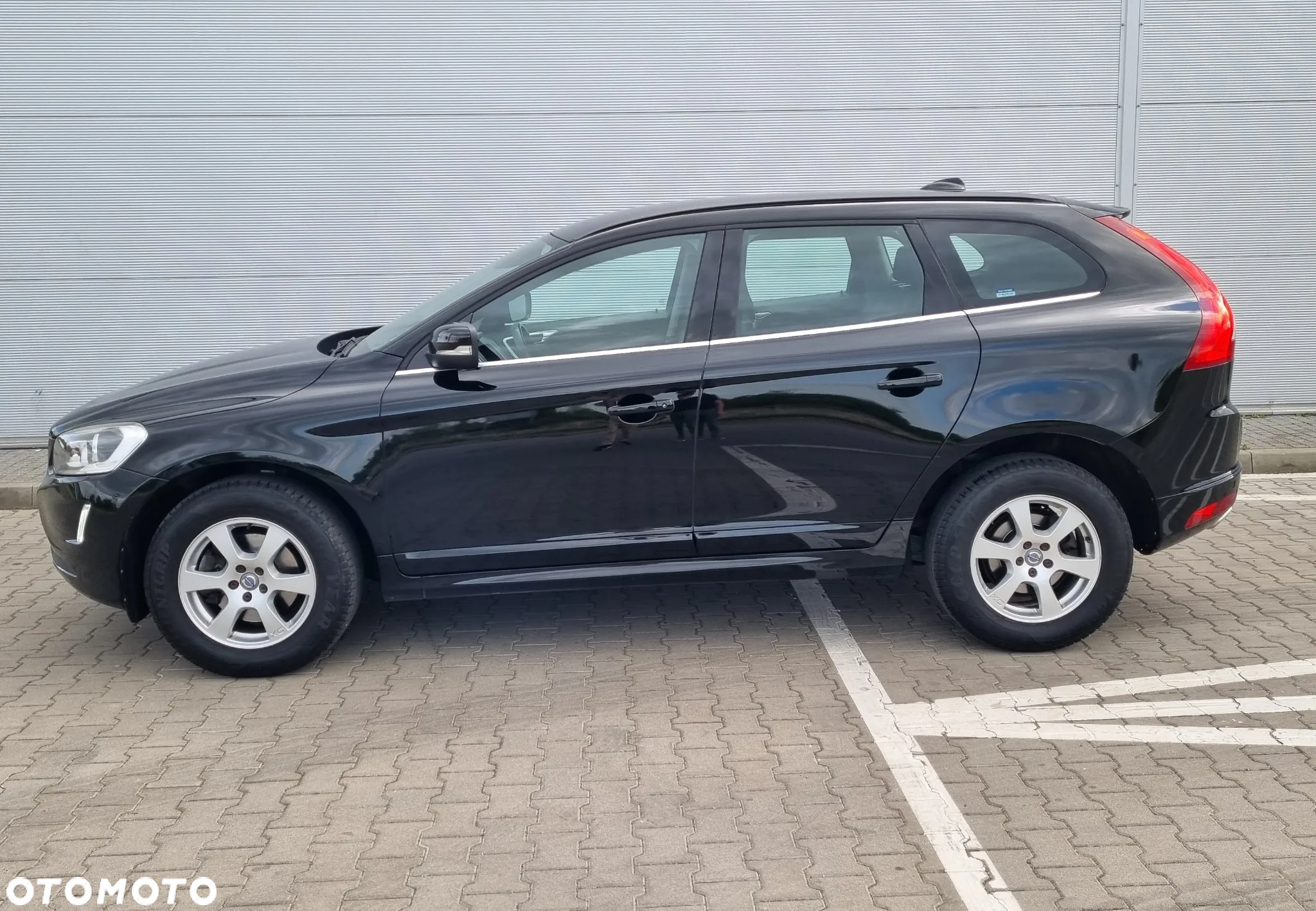 Volvo XC 60 D4 Drive-E Momentum - 8