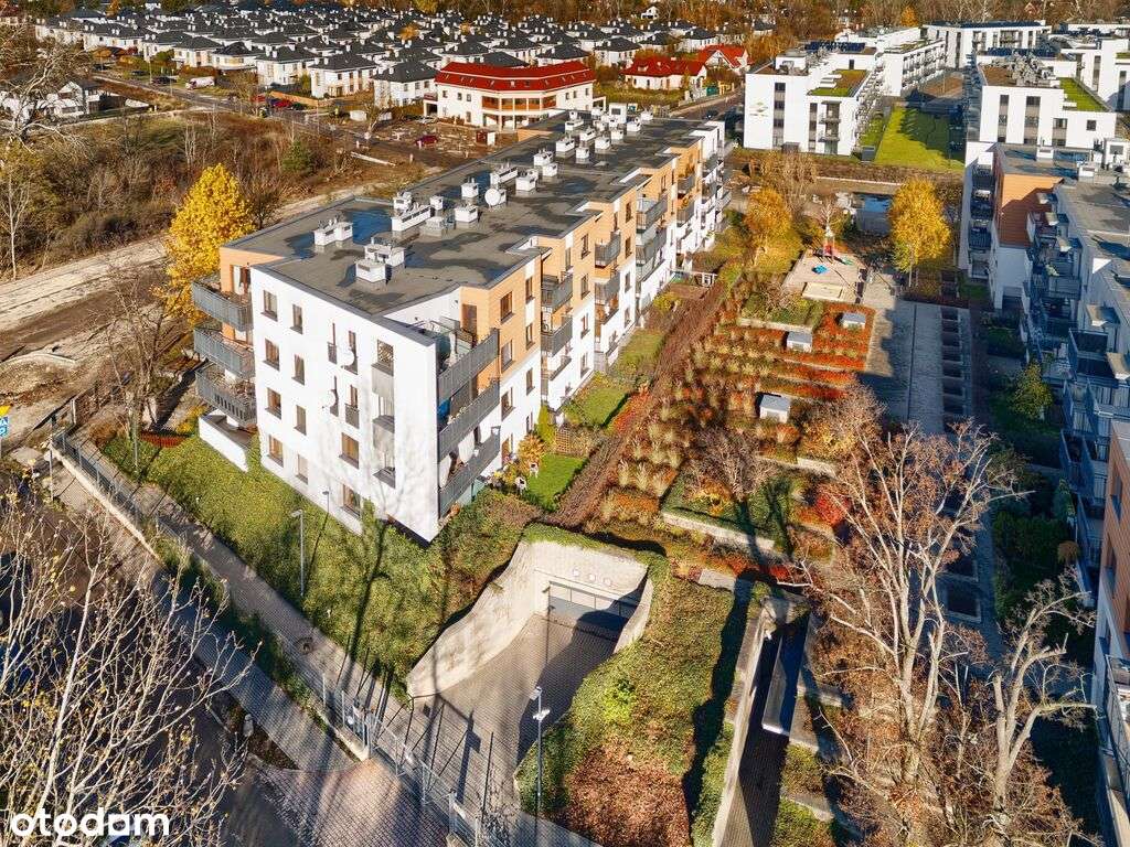 Przestronne, komfortowe mieszkanie w Łomiankach.-11