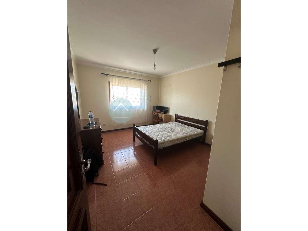 Excelente apartamento T2 transformado em T3! - Grande imagem: 5/13