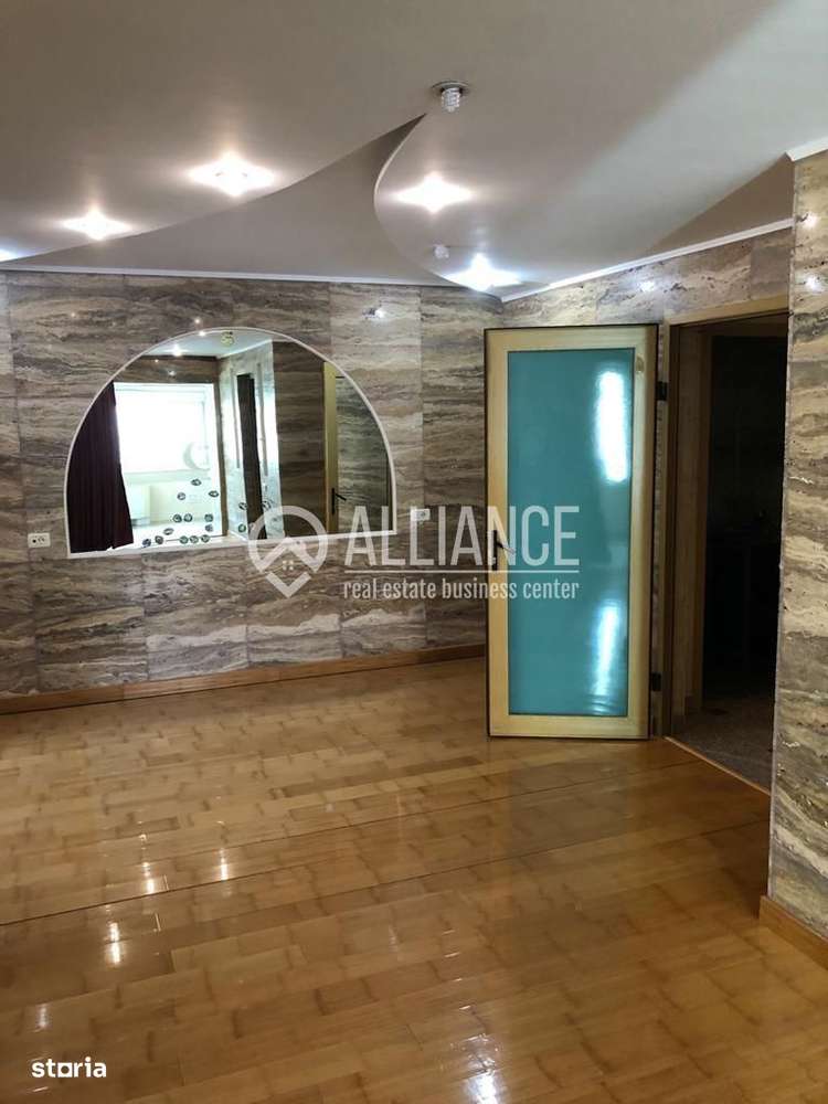 Faleza Nord - (Cod 12) - De inchiriat Apartament 5 Camere - Imagine principală: 4/17