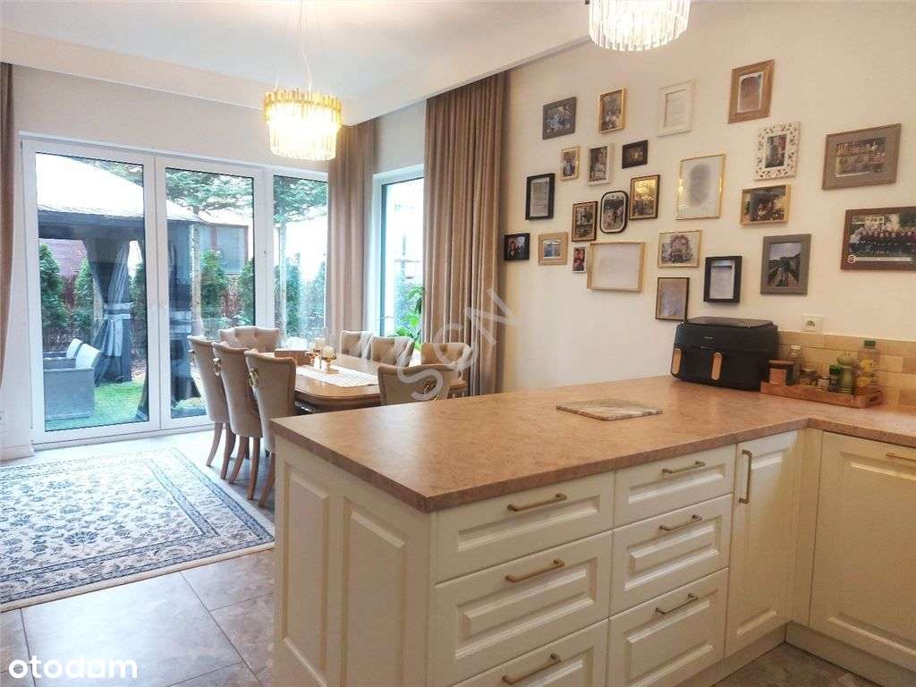 Komfortowy bliźniak z piękną leśną działką-3