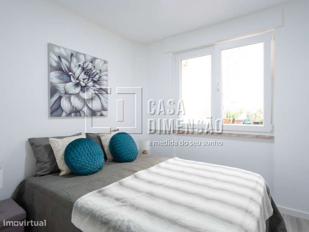 Apartamento de tipologia T3, com Varandas em Benfica!!-18