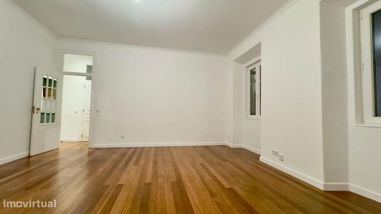 Apartamento T2 com varanda, Estrela, Lisboa - Grande imagem: 3/26