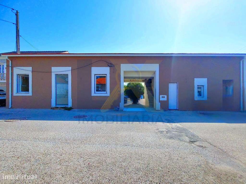 Moradia T3+2 Térrea em Esgueira à Venda!!-12
